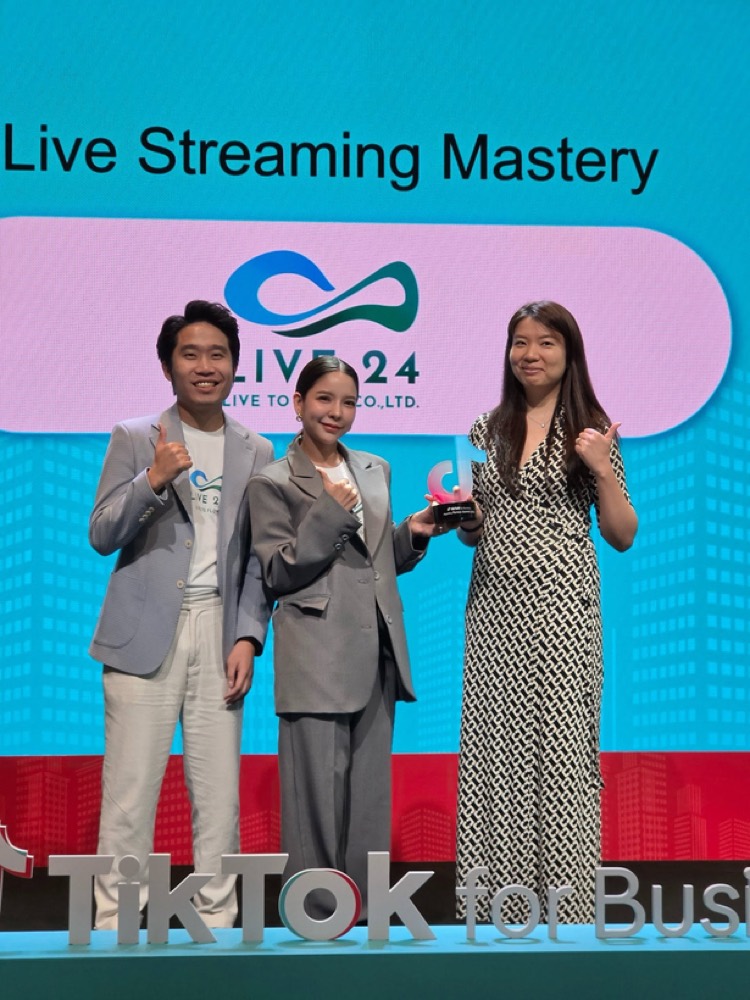 ทีม LIVE TO FLOW ในงาน TikTok for Business